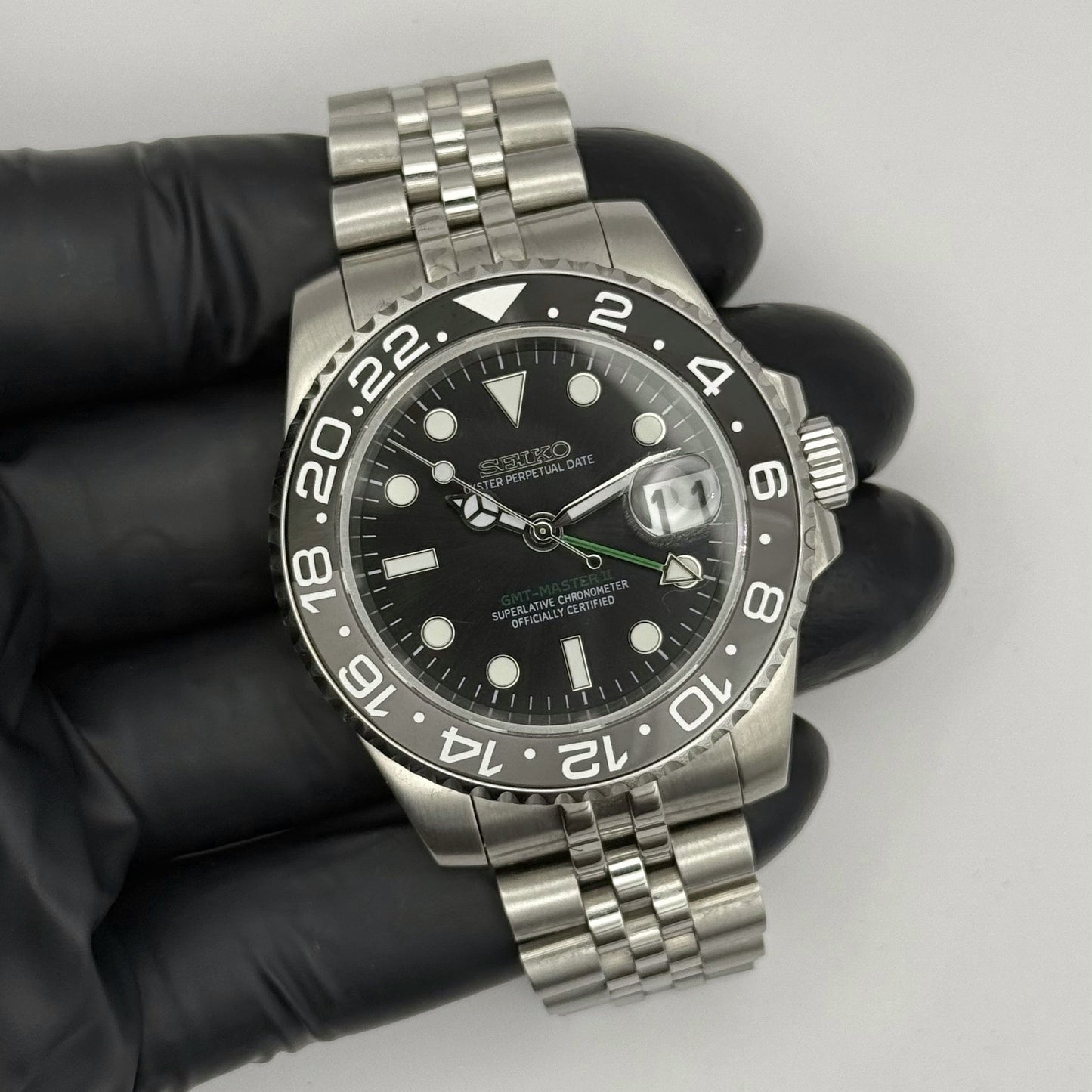 Seiko GMT Mod - Bruce Wayne